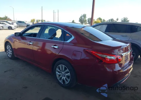2016 Nissan Altima 2.5/2.5 S/2.5 Sl/2.5 Sr/2.5 Sv из США, поврежденный, VIN 1N4AL3AP2GC232915